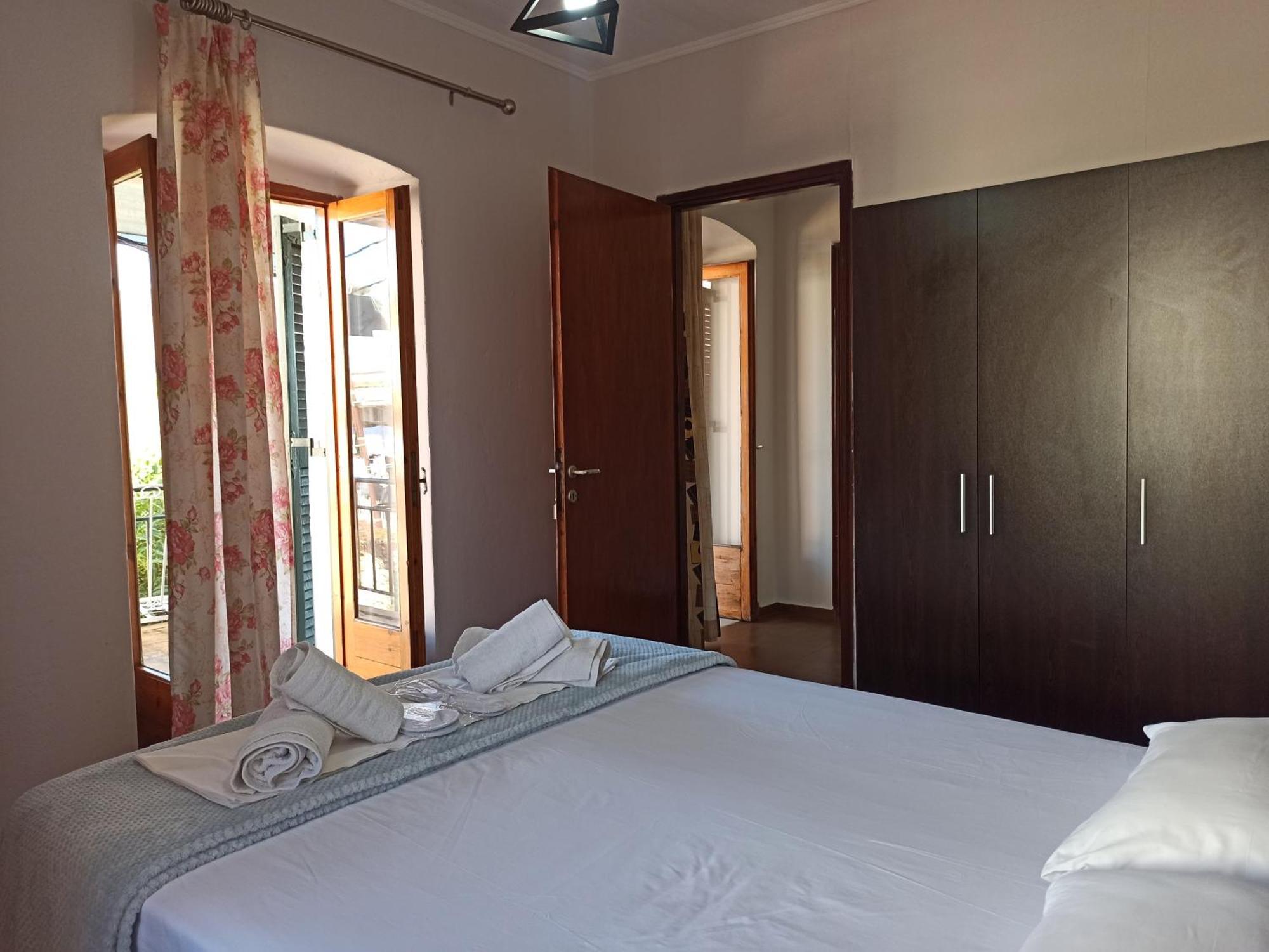 Poseidon Apartments Gaios Esterno foto
