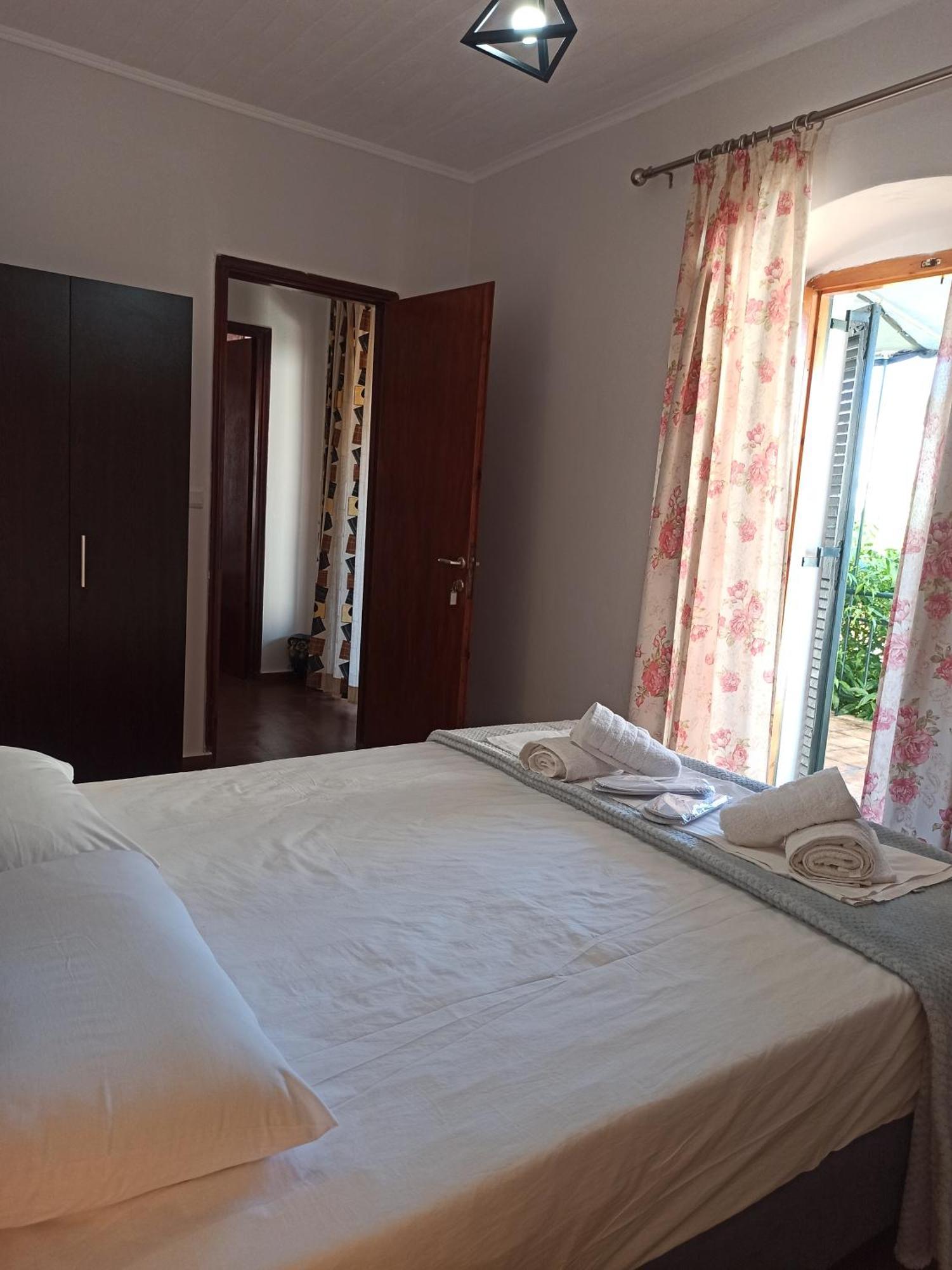 Poseidon Apartments Gaios Esterno foto