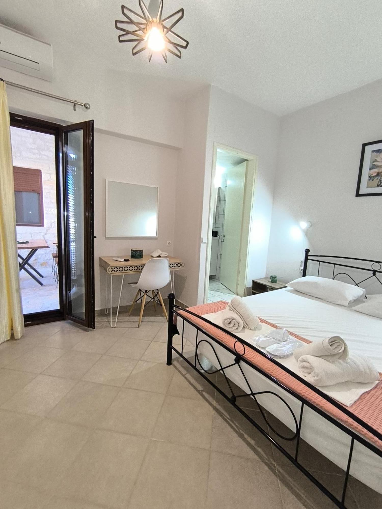 Poseidon Apartments Gaios Esterno foto